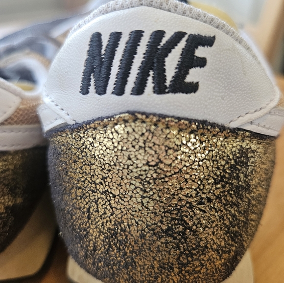 Nike Womens Daybreak 'Golden Gals' Size 8 - Picture 11 of 11